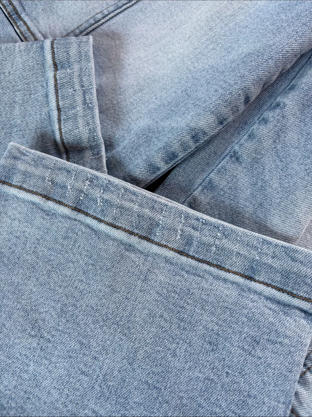 Judy Blue sz 15/32 straight leg light wash jeans with hip pockets